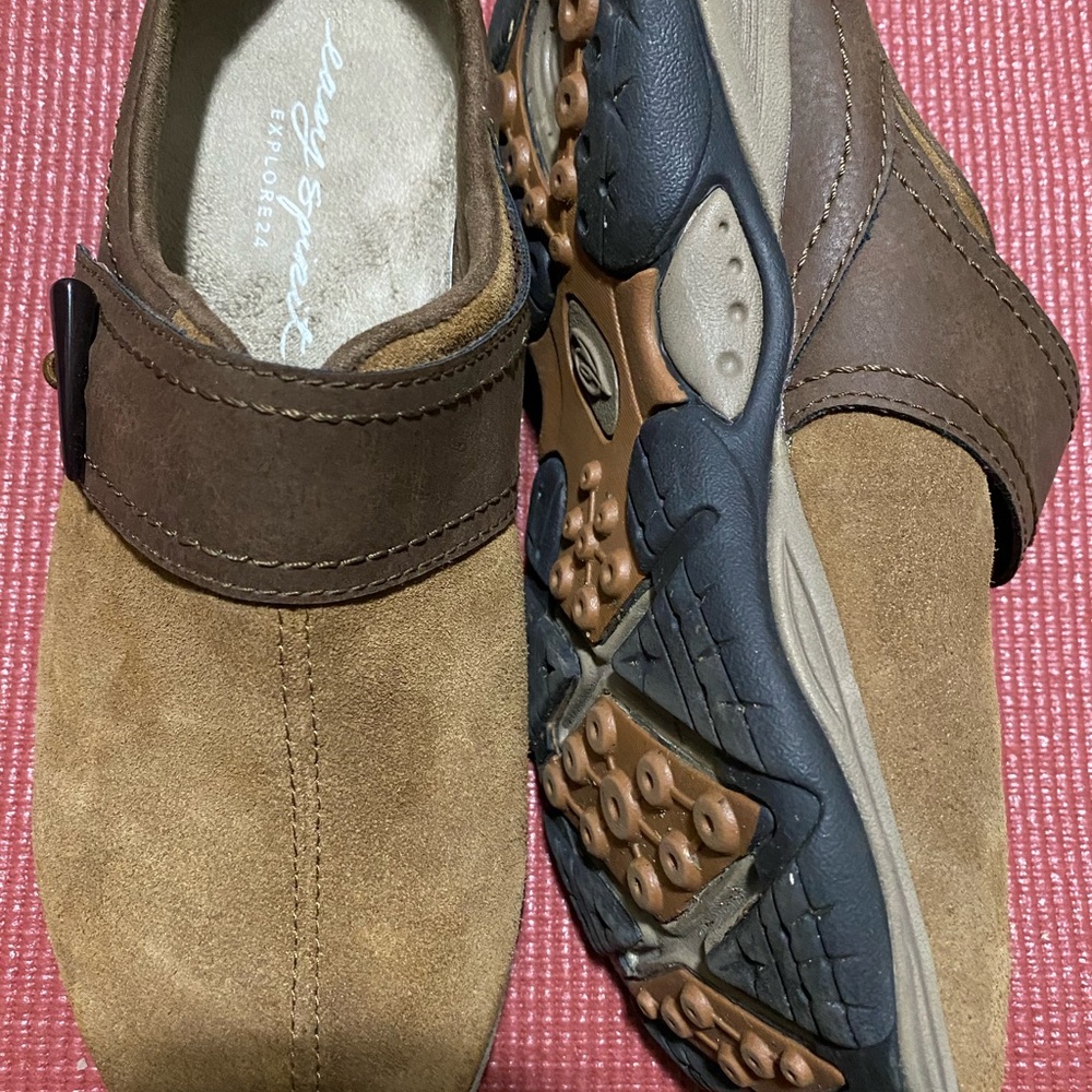 Shoe - Picture 8 of 8